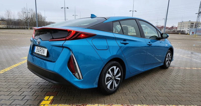 Toyota Prius cena 89700 przebieg: 6000, rok produkcji 2017 z Chorzele małe 667